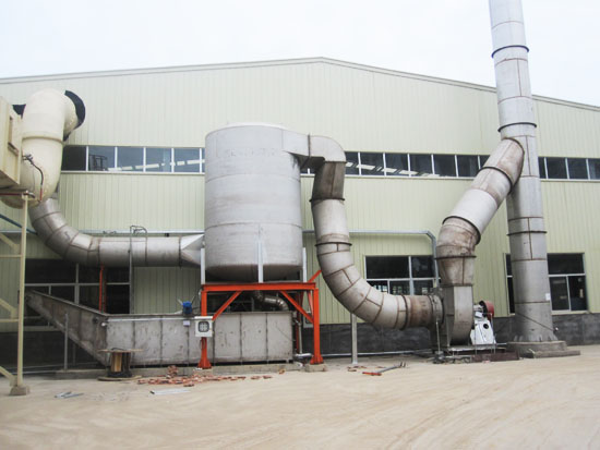 廣東鴻偉木業(yè)熱壓機(jī)濕處理